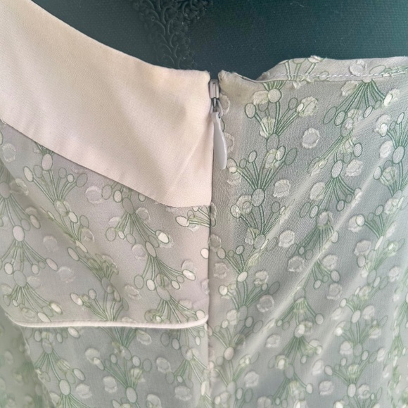 Penguin Pink Tank Top with White and Green Flowers Size 8 - Picture 3 of 4